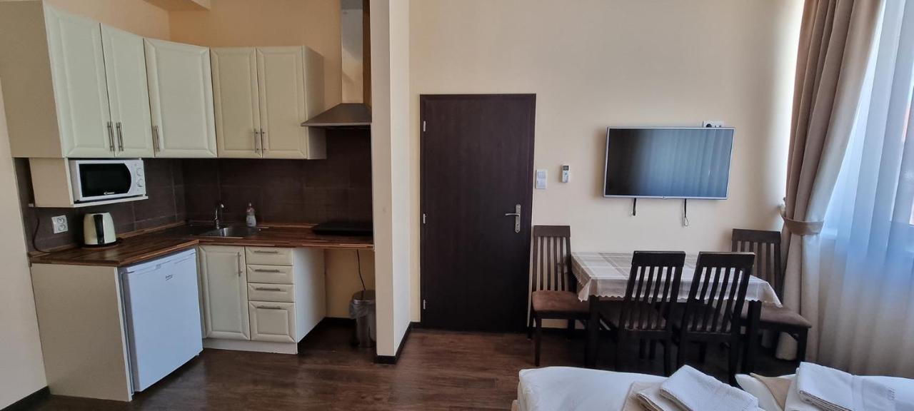 Apartament Elite Pension Štúrovo Zewnętrze zdjęcie