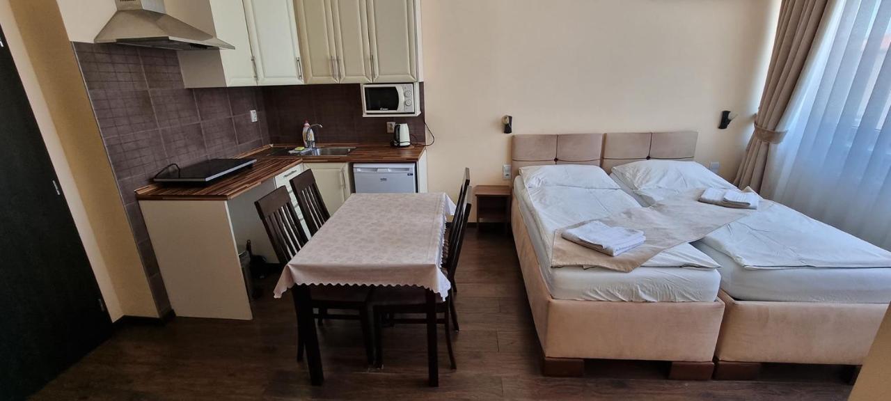 Apartament Elite Pension Štúrovo Zewnętrze zdjęcie