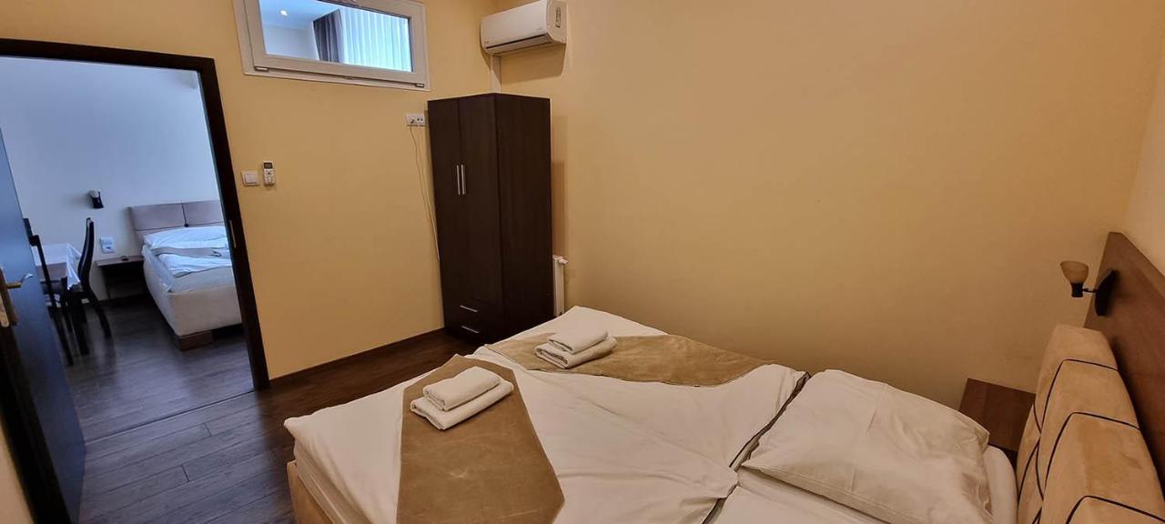 Apartament Elite Pension Štúrovo Zewnętrze zdjęcie