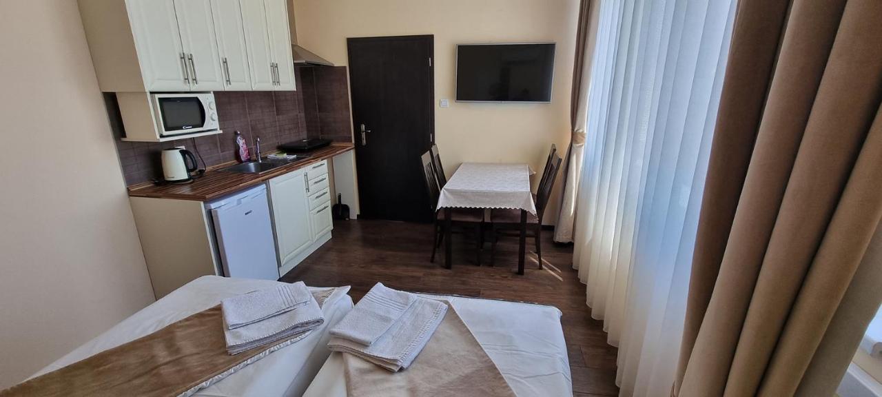 Apartament Elite Pension Štúrovo Zewnętrze zdjęcie