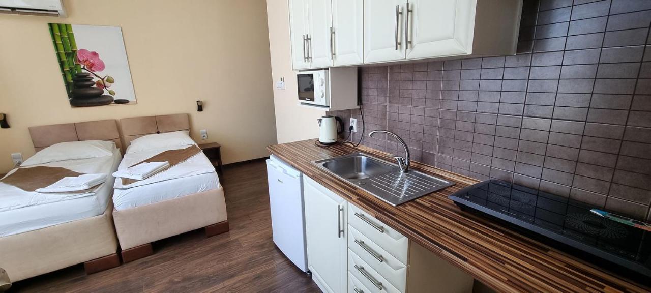 Apartament Elite Pension Štúrovo Zewnętrze zdjęcie