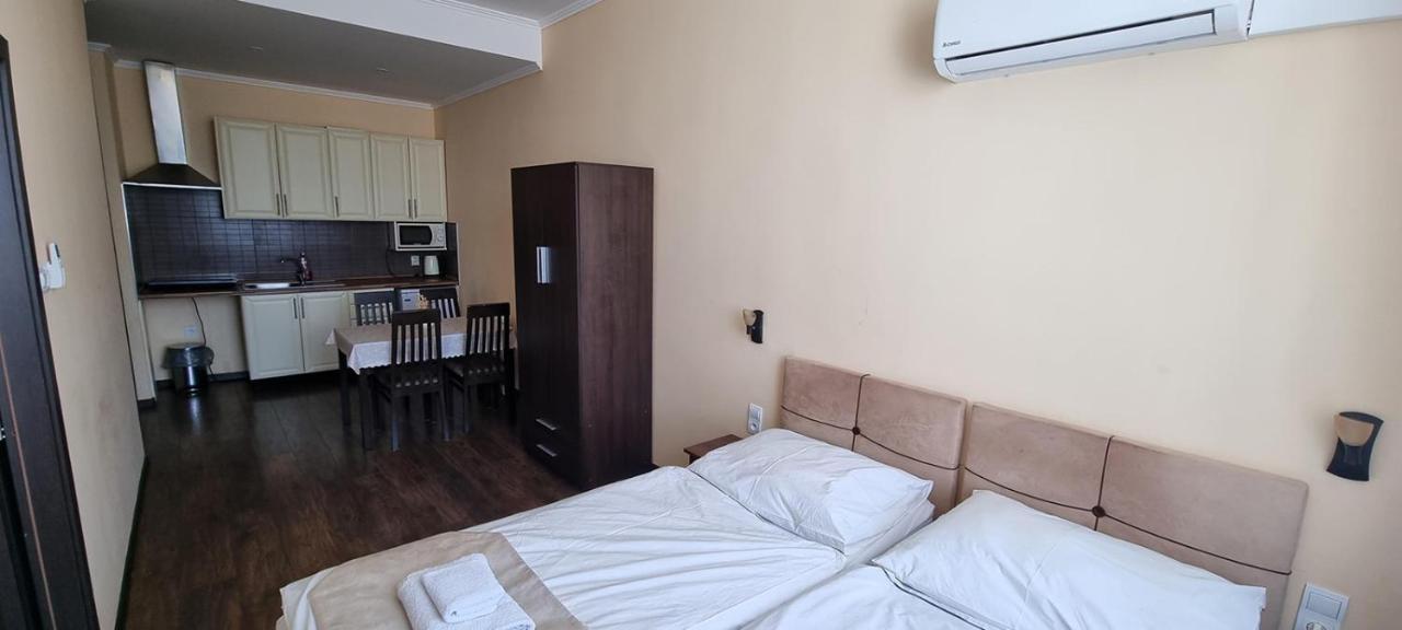 Apartament Elite Pension Štúrovo Zewnętrze zdjęcie